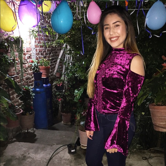 Shirt - Picture 2 of 2